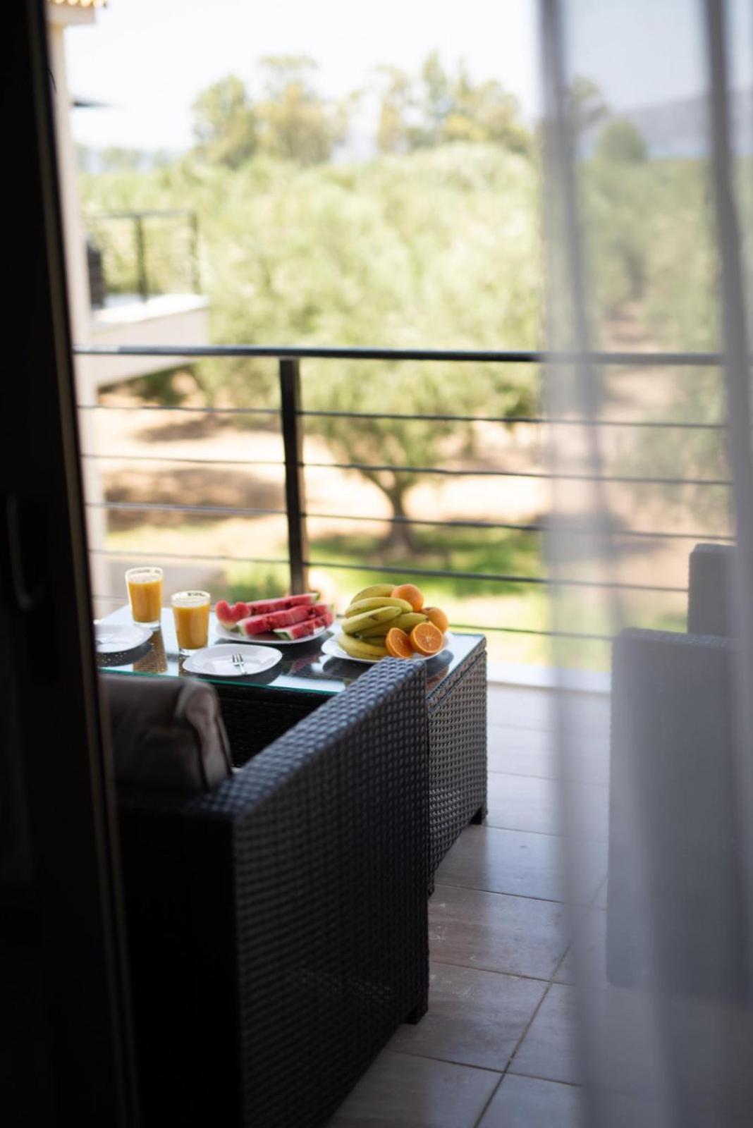Three Charites Resort Gialova Ngoại thất bức ảnh